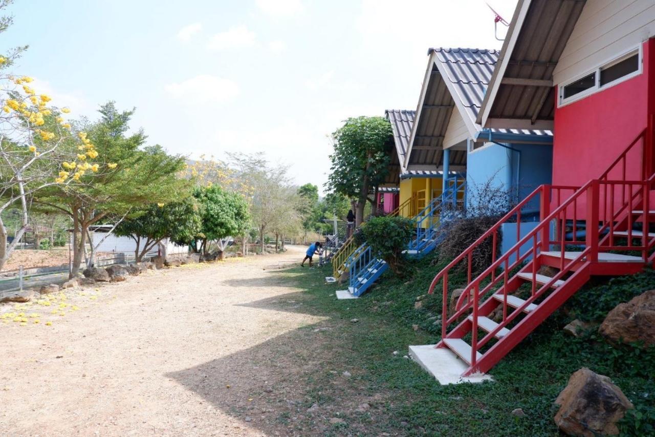 Baan Rai Pray Rung Kaeng Krachan Ban Tha Ling Lom Luaran gambar