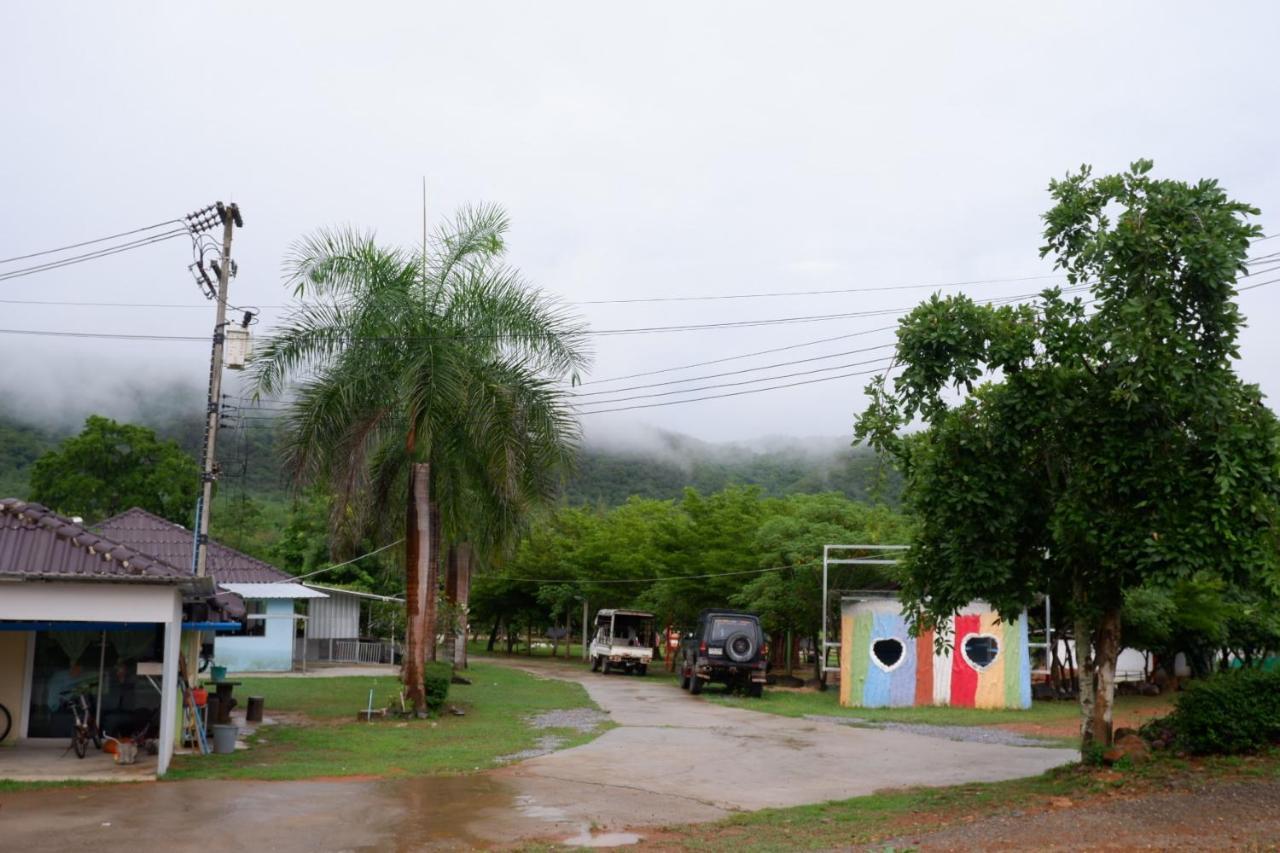 Baan Rai Pray Rung Kaeng Krachan Ban Tha Ling Lom Luaran gambar